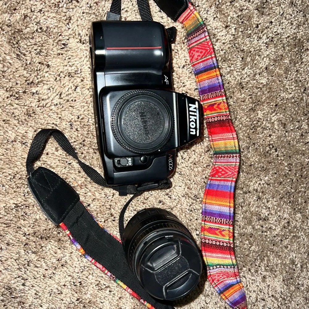 Nikon camera n6006